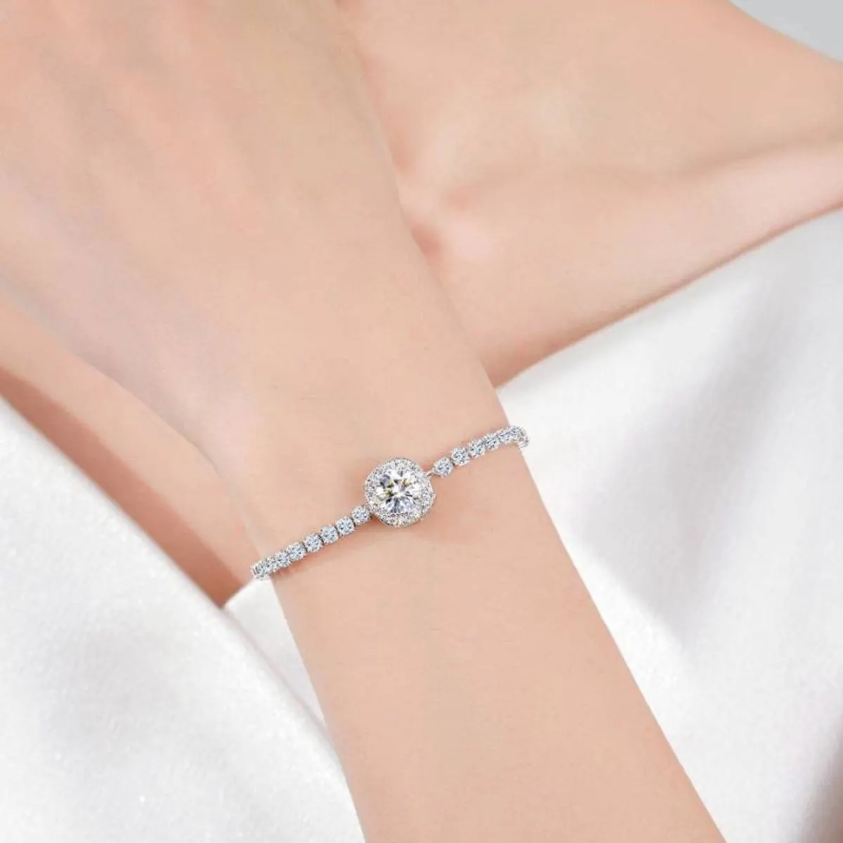 1 Carat Moissanite 925 Sterling Silver Chain Bracelet - Silver