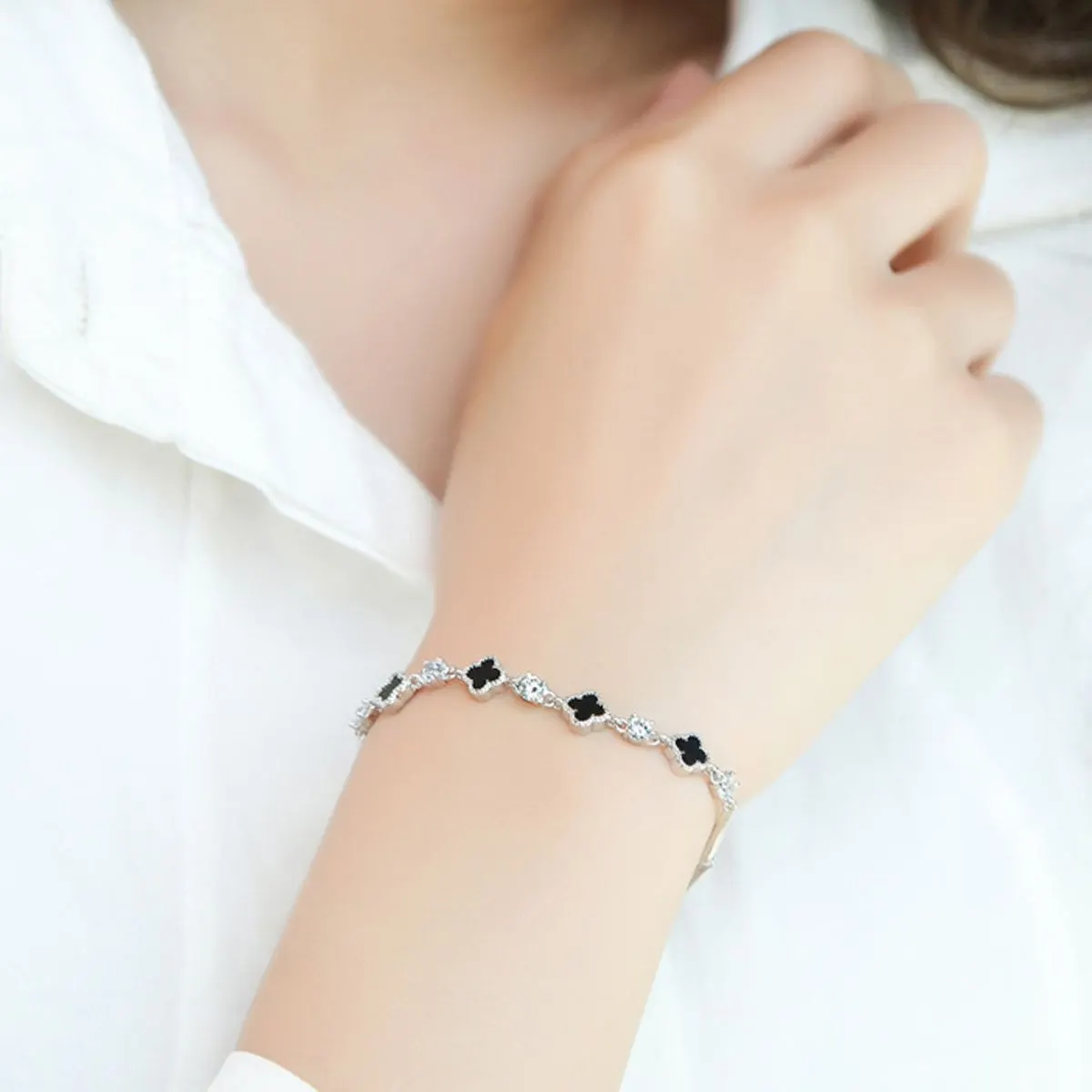 925 Sterling Silver Clover Charm Bracelet - Silver